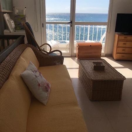 Vv Yelymar. Playa De Alojera Apartment Luaran gambar